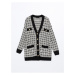 LC Waikiki V Neck Plaid Women's Knitwear Cardigan