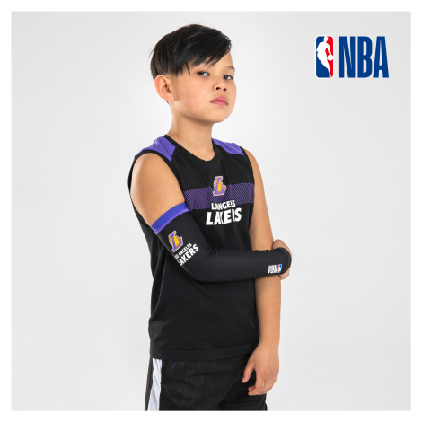 Detský basketbalový chránič lakťa E500 NBA Lakers čierny TARMAK