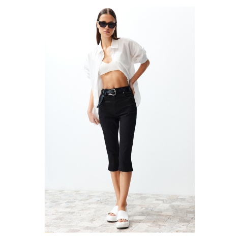 Trendyol Black High Waist Slim Fit Capri Jean