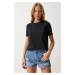 Happiness İstanbul Women's Black Crew Neck Basic Knitted T-Shirt