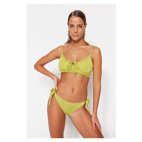 Trendyol Green viazané trblietky Regular Leg Bikini Bottom