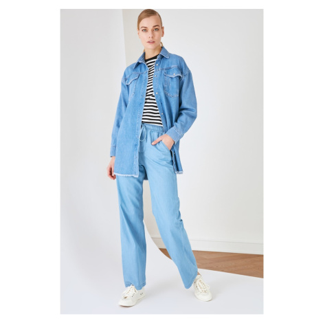 Dámske džínsy bootcut Trendyol