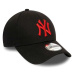 šiltovka New Era 9FORTY Essential NY Yankees Black Red Adjustable cap