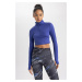 DEFACTO Fit Crop Zippered High Collar Long Sleeve T-Shirt