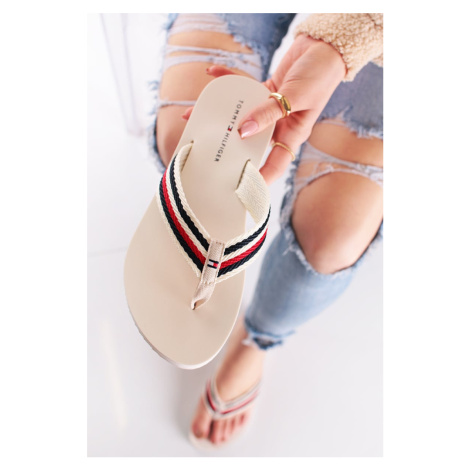 Biele nízke šľapky Essential Signature Strap Flip-Flops Tommy Hilfiger