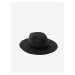 Čierny slamený klobúk Pieces Vyra