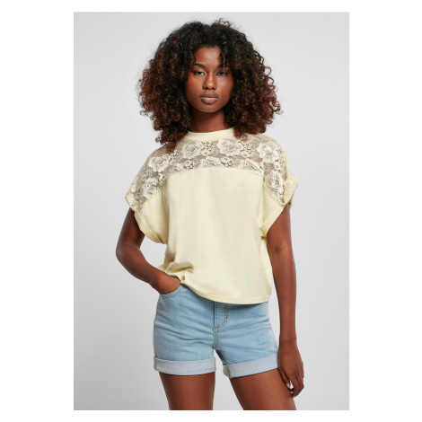 Women's short oversized lace t-shirt with soft yellow color Urban Classics