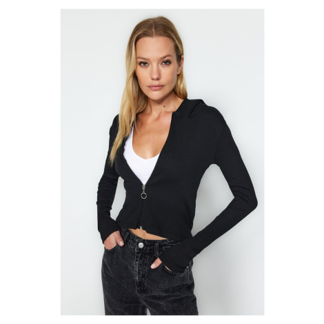 Trendyol Black Hooded and Zippered Ribbed Fitted Crop Stretchy Knitted Blouse