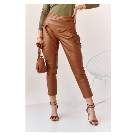 Fashionable brown trousers made of artificial leather for women FASARDI