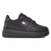 Tommy Jeans Sneakersy Tjw Retro Basket Flatform Ess EN0EN02506 Čierna