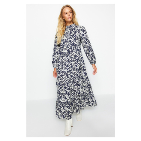 Šaty s dlhým rukávom Trendyol