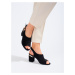 Praktické sandále čierne dámske na širokom podpätku