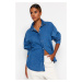 Námornícka modrá oversized rifľová košeľa od značky Trendyol