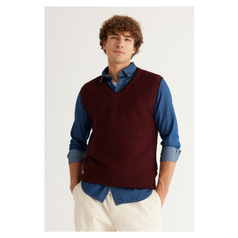 AC&Co / Altınyıldız Classics Men's Burgundy Standard Fit Normal Cut V-Neck Cotton Knitwear Sweat
