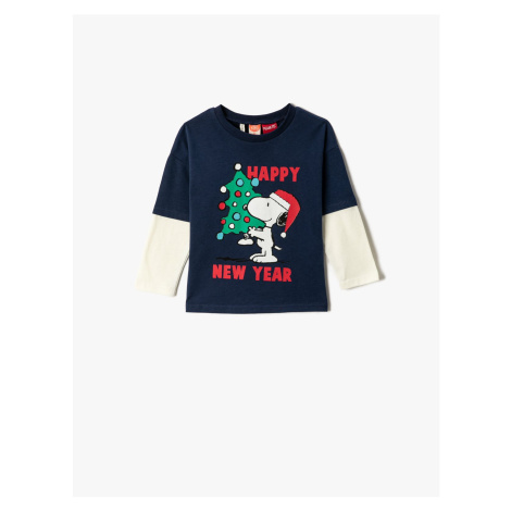 Koton Christmas Themed Snoopy Printed Licensed T-Shirt Long Float Sleeve Crew Neck