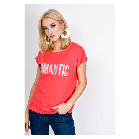 Women's T-shirt with "Romantic" inscription - red