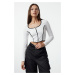 Trendyol White Contrast Piping Detailed Fitted Zipper Collar Stretchy Knitted Blouse