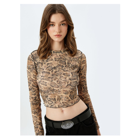 Koton Slim Fit Crew Neck Long Sleeve Snakeskin Printed Crop T-Shirt