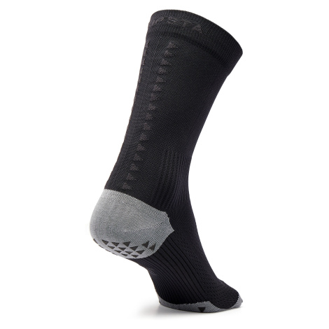 Krátke protišmykové futbalové ponožky VIRALTO II MiD čierne KIPSTA