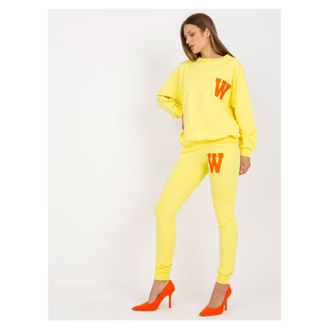 Yellow two-piece sweatshirt with trousers