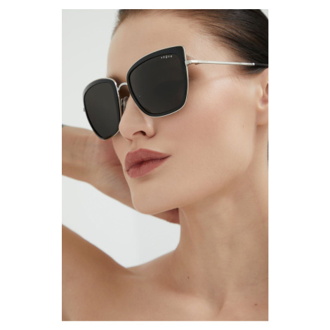 Slnečné okuliare dámske, čierna farba Vogue