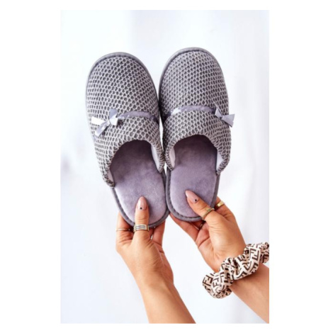 Sivé papuče pre dámy s mašľou
