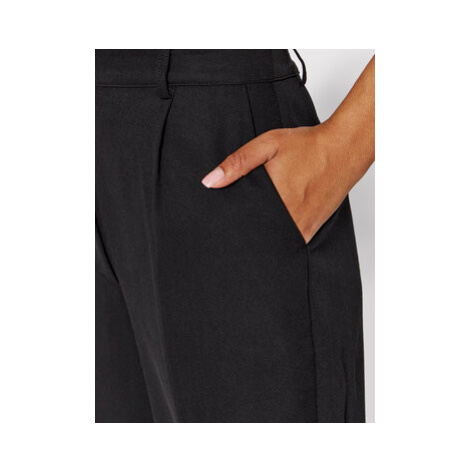 NA-KD Bavlnené nohavice Pressed 1100-005338-0002-581 Čierna Regular Fit
