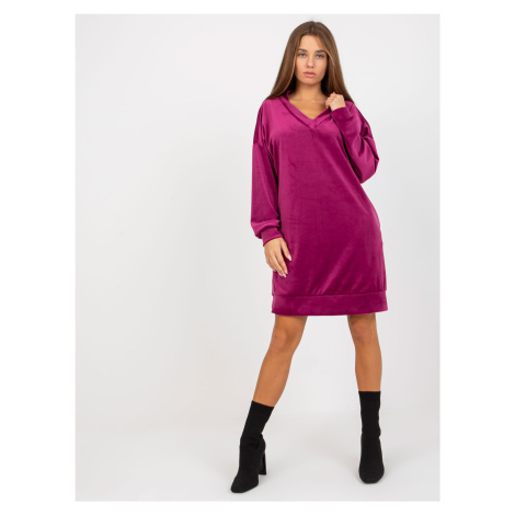 FUCHSIOVÉ VOĽNÉ VELÚROVÉ ŠATY S VRECKAMI -RP-TU-8189.95-FUCHSIA PINK Rue Paris