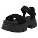 UGG Remienkové sandále 'Ashton'  čierna