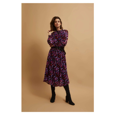 Midi dress with belt Moodo