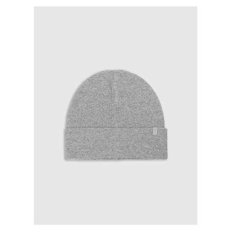 Dievčenské pokrývky hlavy 4F