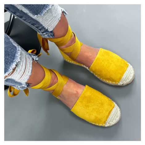 Žlté sandálky na viazanie iMóda