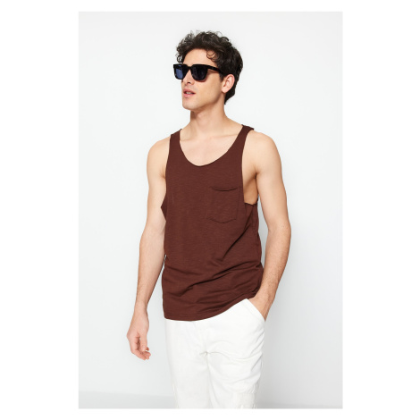 Trendyol Brown pánsky bežný/pravidelný strih 100% bavlnené vreckové tričko bez rukávov/športovec
