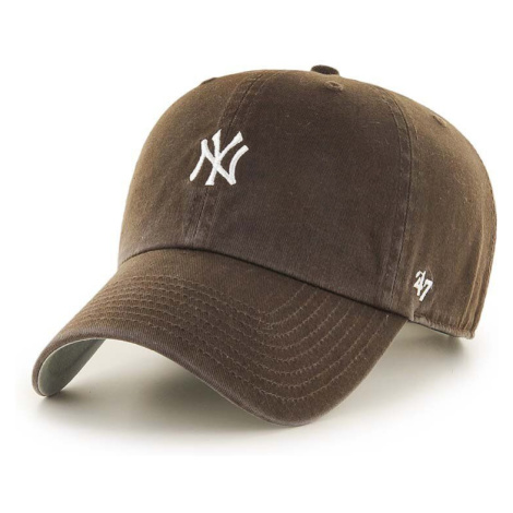 Bavlnená šiltovka 47 brand  MLB New York Yankees hnedá farba, s nášivkou, B-BSRNR17GWS-BW