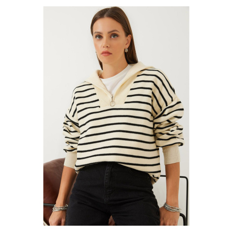 Bianco Lucci Women's Striped Zipper Knitwear Sweater