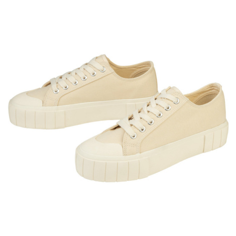 Dámske vychádzkové tenisky