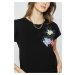 Monnari Blúzky Bavlnené tričko s kvetinovým vzorom Black