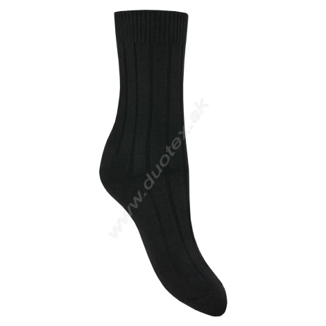 Dámske ponožky a pančuchový tovar CNB