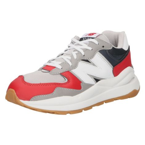 Dievčenské vychádzkové tenisky New Balance