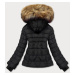Čierno-béžová krátka dámska zimná bunda s kožušinou (5M768-392)