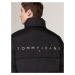 Tommy Jeans Zimná bunda  krvavo červená / čierna / biela
