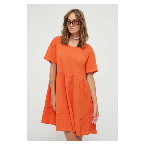 Bavlnené šaty Roxy oranžová farba, mini, oversize