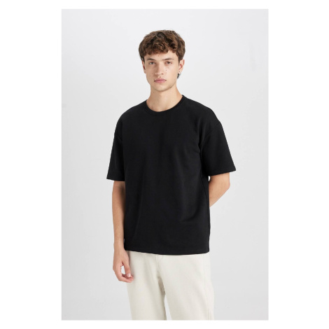 DEFACTO Boxy Fit Wide Cut Crew Neck Cotton Short Sleeve Basic T-Shirt