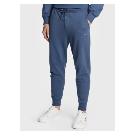 Calvin Klein Jeans Teplákové nohavice J30J322484 Modrá Regular Fit