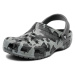 Chlapčenské kroksy (rekreačná obuv) CROCS Classic Camo Clog K black grey