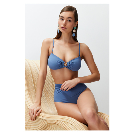 Trendyol Blue Strapless Premium Accessories Bikini Top