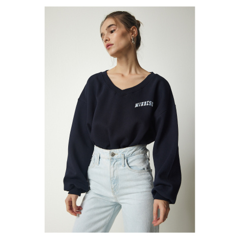 Happiness İstanbul Women's Navy Blue V-Neck Oversize Crop Knitted Sweatshirt