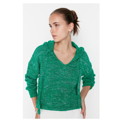 Trendyol zelený pletený sveter s kapucňou