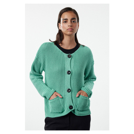 Trendyol Green Wide Pattern Thick Basic Knitwear Cardigan