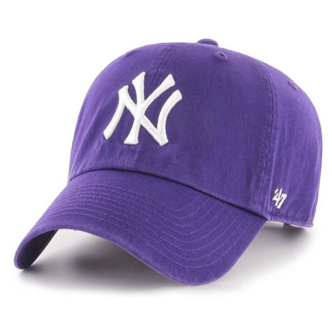 Bavlnená šiltovka 47 brand MLB New York Yankees fialová farba, s nášivkou